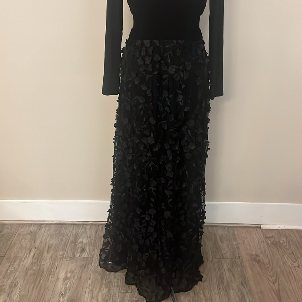 Xscape Black Long Sleeve V-Neck Evening Gown - Picture 3 of 12